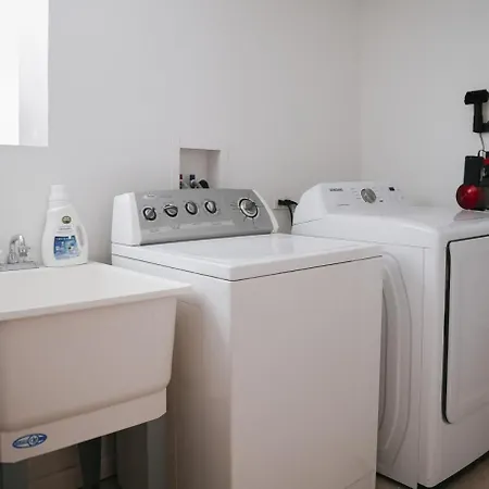 Sleeps 18 • 8br • Game • Gym • Theater