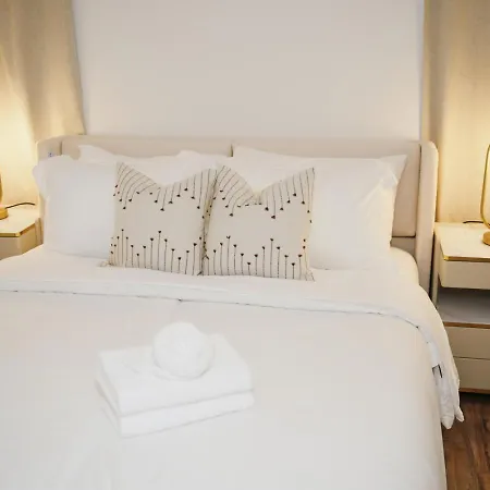 Sleeps 18 • 8br • Game • Gym • Theater