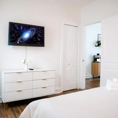 Holiday home Sleeps 18 • 8br • Game • Gym • Theater