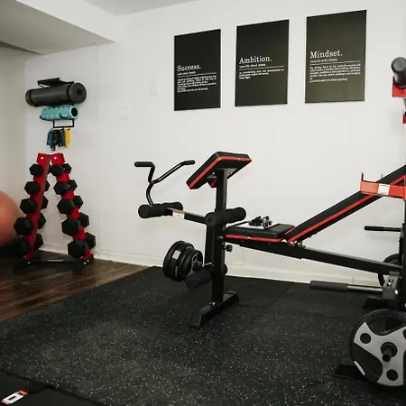 Holiday home Sleeps 18 • 8br • Game • Gym • Theater