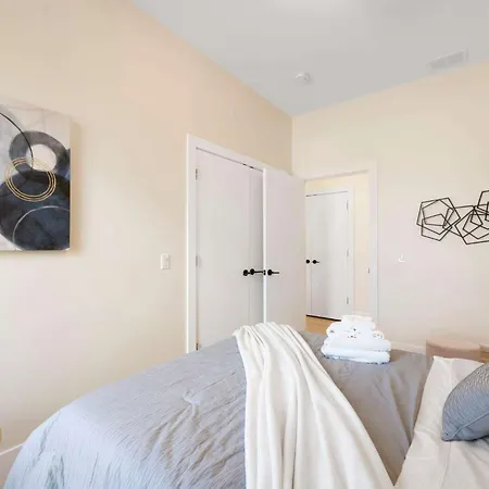 Apartment New 3bed 2bath With Parking By United Center