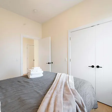 New 3bed 2bath With Parking By United Center