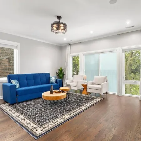 Luxhome 8 Mins Downtown *