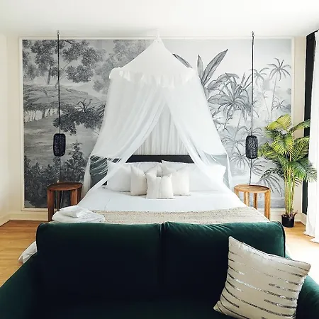 Spacious 4br With Outdoor Oasis * Chicago