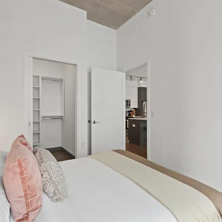 Premier Penthouses And With Captivating Views Of Millennium Park * Chicago