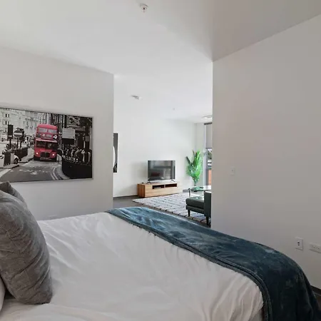 Apartment New Modern 1br Lux Escape Chicago
