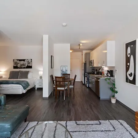 New Modern 1br Lux Escape