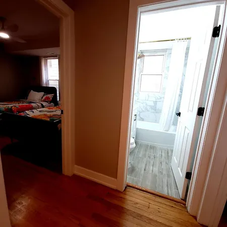 Apartment Beautiful 4 Bedroom 2 Bathroom Near Everything Chicago