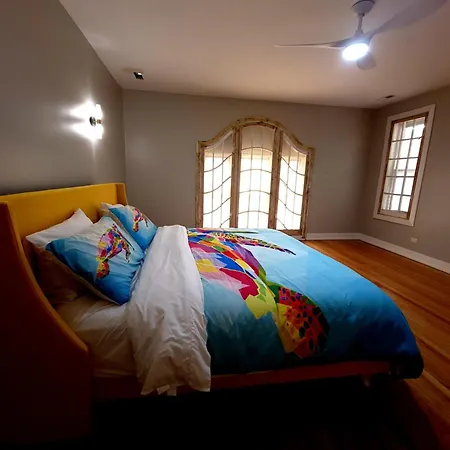 Apartment Beautiful 4 Bedroom 2 Bathroom Near Everything