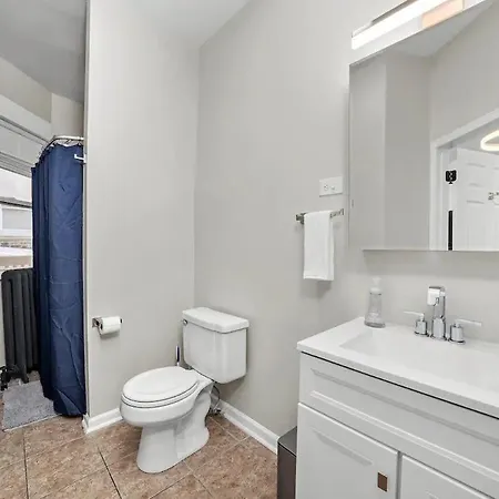 Cozy 1 Bedroom Near Logan Sq Chicago