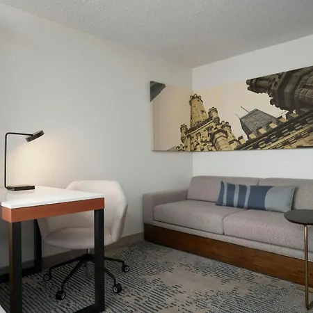 Springhill Downtown/river North 3*
