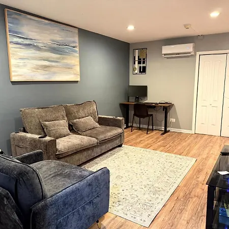 Apartment Cozy 1br Retreat Near Transit, Dining And Parking *
