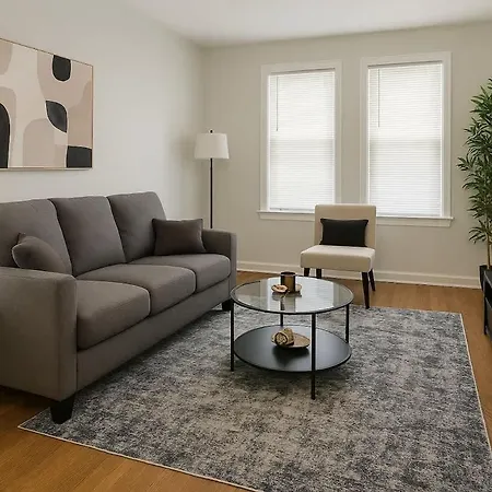 Cozy 1-bedroom - Sunnyside 2n Chicago