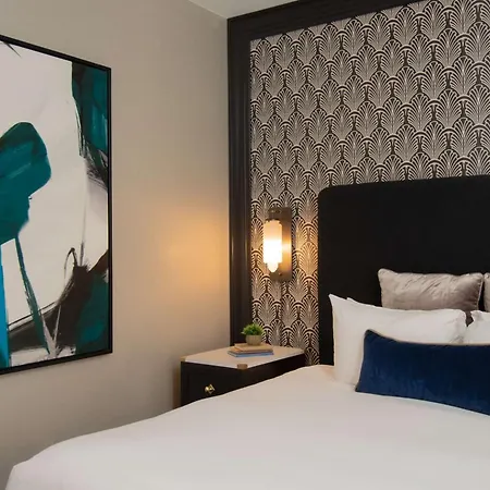 The Allegro Royal Sonesta Loop Hotel
