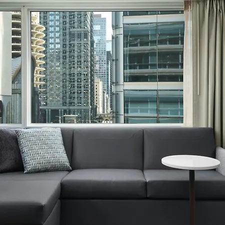 By Marriott Downtown/river North Hotel