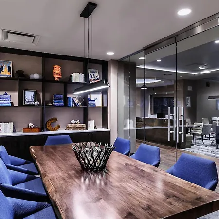 Cambria Loop - Theatre District 4* Chicago