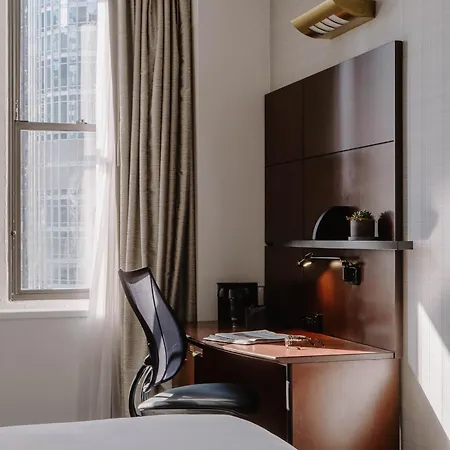Hotel River