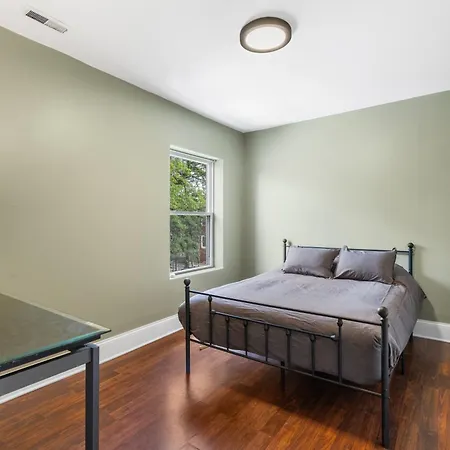 Private In Stylish Humboldt Park Retreat Aparthotel *