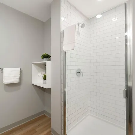 High-rise 4br W Views Comfort & Space Hotel *