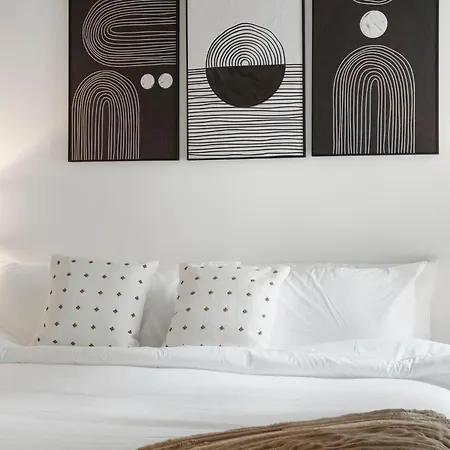 Hotel High-rise 4br W Views Comfort & Space Chicago