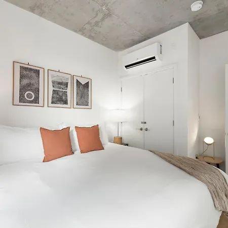 High-rise 4br W Views Comfort & Space