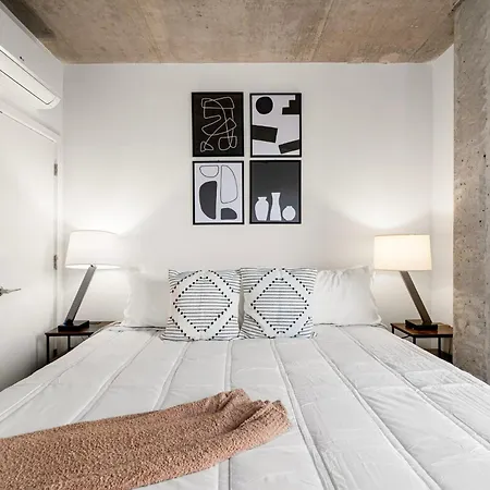 Hotel Family-sized 4br Luxury In Downtown