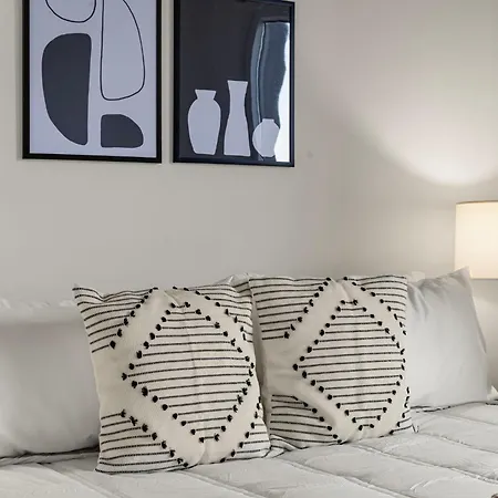 Hotel Family-sized 4br Luxury In Downtown *
