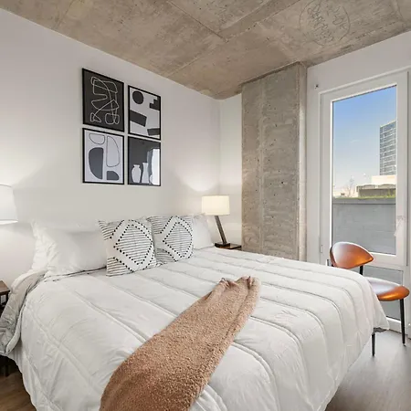Hotel Family-sized 4br Luxury In Downtown Chicago