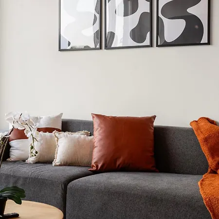 Family-sized 4br Luxury In Downtown Hotel