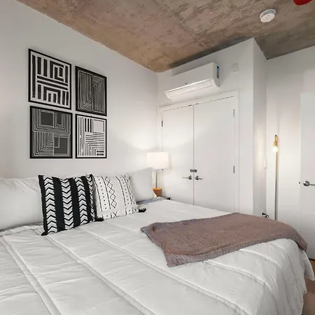 Hotel Family-sized 4br Luxury In Downtown *