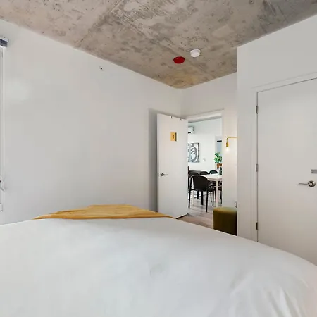 Corporate-friendly 4br Stylish & * Chicago