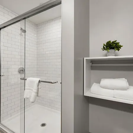 Hotel Corporate-friendly 4br Stylish &