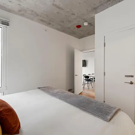 4br Modern Gem Sleek Bright & Hotel *
