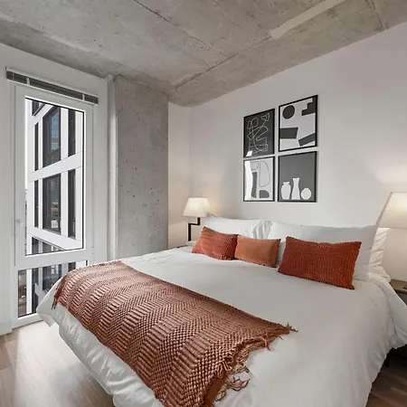 4br Modern Gem Sleek Bright & Hotel Chicago