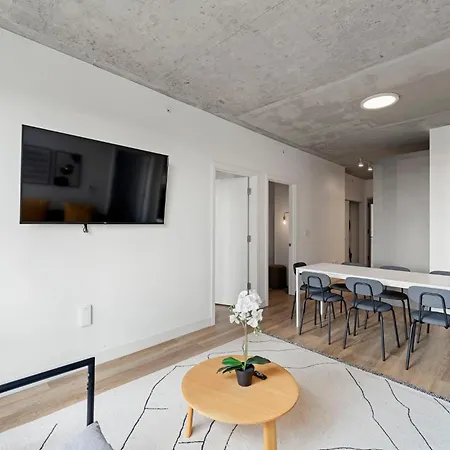 4br Modern Gem Sleek Bright & * Chicago