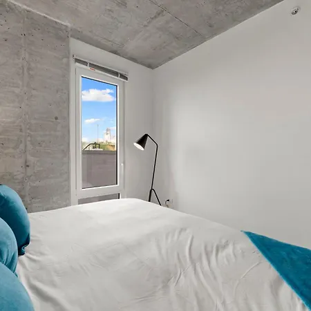 Modern 4br Retreat With Stunning Views *