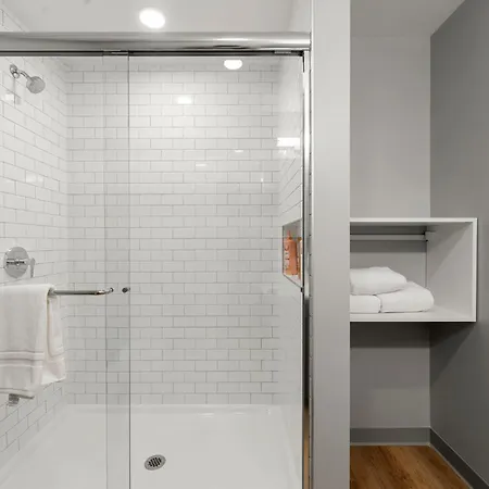 Modern 4br Retreat With Stunning Views Hotel Chicago