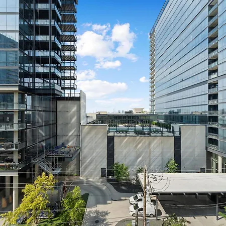 3br Escape Bright Sleek Spacious Hotel