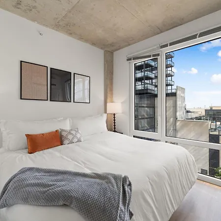 3br Escape Bright Sleek Spacious *