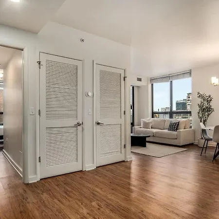 Apartment Boulevard Walk Everywhere 5 Mins To Magnificent Mile River North 05 *