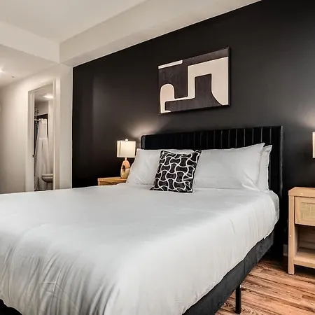 Boulevard Walk Everywhere 5 Mins To Magnificent Mile River North 02 Apartment
