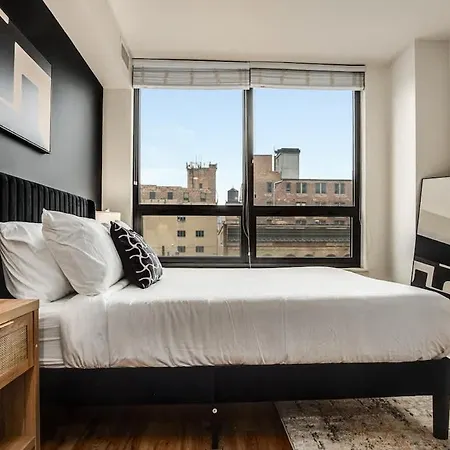 Boulevard Walk Everywhere 5 Mins To Magnificent Mile River North 02 Apartment