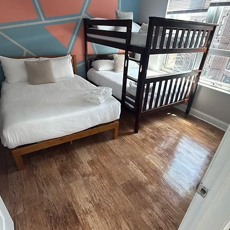 1 Garage Parking, Skyline Rooftop, Pingpong, Balcony *
