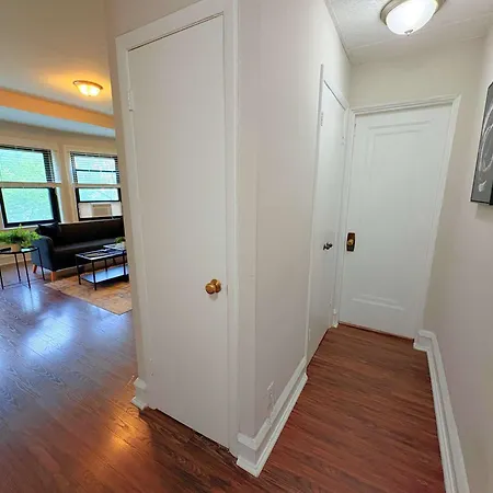 Apartment Modern 1br Gem In - Kenwood 501