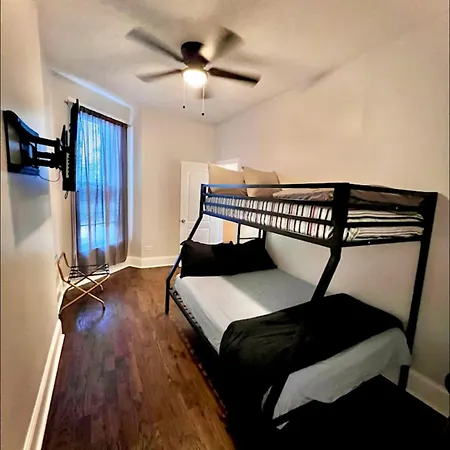 Bronzeville 42 Art & Hospitality * Chicago
