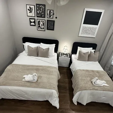 Sleeps 18 7br Gym Game Theater * Chicago