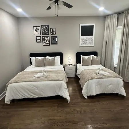 Sleeps 18 7br Gym Game Theater Chicago