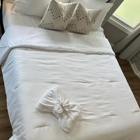 Sleeps 18 7br Gym Game Theater * Chicago