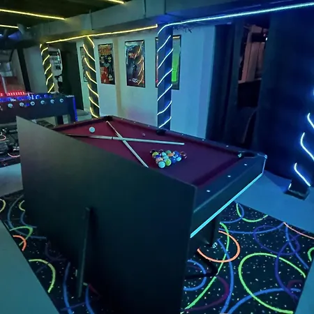 Holiday home Sleeps 18 7br Gym Game Theater *