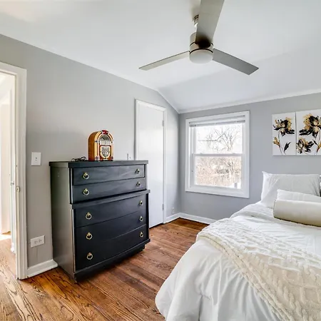 2 Mi To Calumet Park And Windy Escape! * Chicago